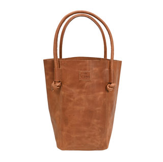 Elsie Leather Tote Bag, front side, tote bag, tote bag leather, leather tote, knotted leather tote bag, genuine leather, knotted handles, handmade bag, luxury bag, fashion, liamandlana.com