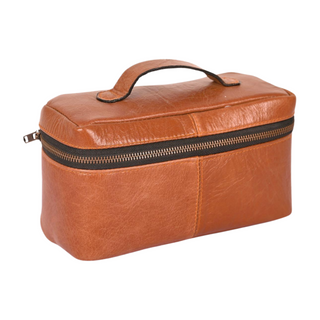 Clara Toiletry Bag w/ Handle, side angle, toiletry bag, toiletries bag, men's toiletries bag, ments toletry bag leather, genuine leather, handmade bag, liamandlana.com