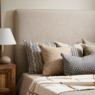 Perla Pillow 22" x 22", styled shot, throw pillow, decorative pillow, linen, block-printed, handmade, sustainable, fill included liamandlana.com