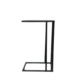 Meadow C-Table, side, accent table, living room table, sofa table, c shaped, metal, black, sustainable, liamandlana.com