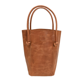 Elsie Leather Tote Bag, front side, tote bag, tote bag leather, leather tote, knotted leather tote bag, genuine leather, knotted handles, handmade bag, luxury bag, fashion, liamandlana.com 